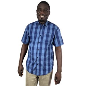 Chemise manches courtes, coupe classique