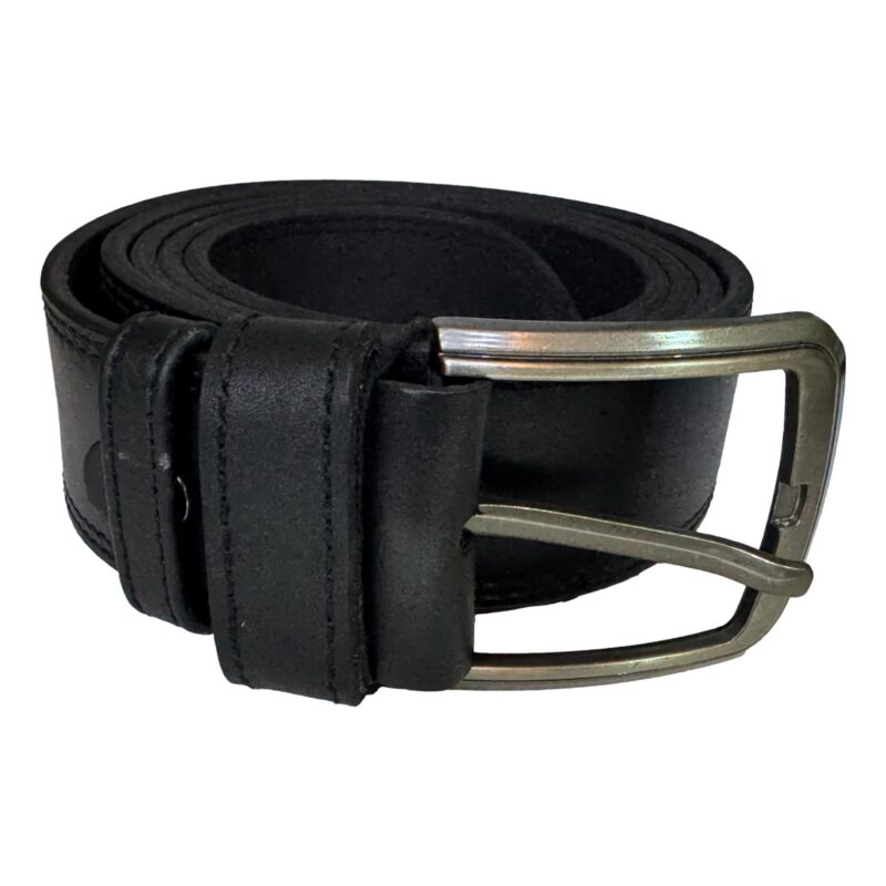 ceinture en cuir grainé noir avec boucle argentée