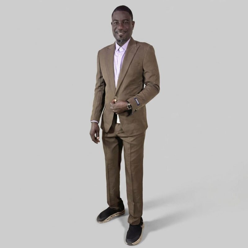 ensemble-costume-homme-au-senegal-collection-amchou