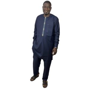 boubou moderne homme Korité Dakar Sénégal tenue traditionnelle africaine élégante