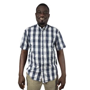 Chemise manches courtes, coupe classique
